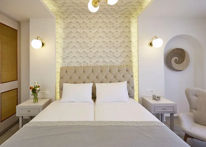 De Sol & Fira (Santorini)